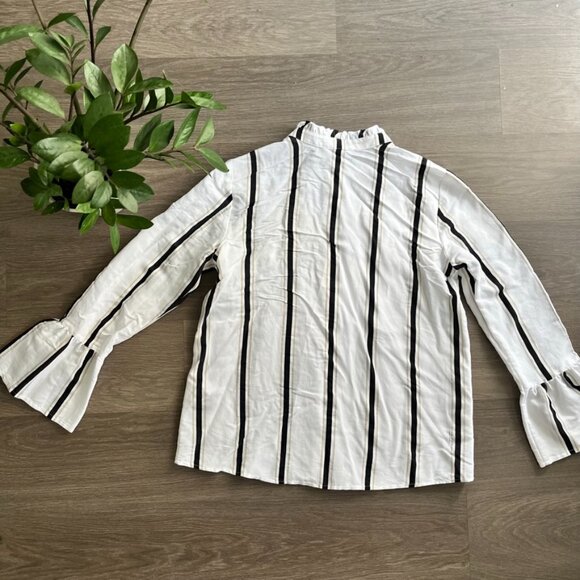 Calvin Klein White Smock-Neck Collarless Striped Blouse with Bell Sleeves - Picture 10 of 12